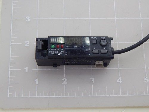 Keyence LV-22AP Laser Sensor Amplifier T91119 For Sale