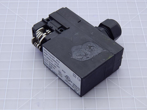 Schmersal AZM 170-02ZRKA Safety Interlock Switch T94040 For Sale