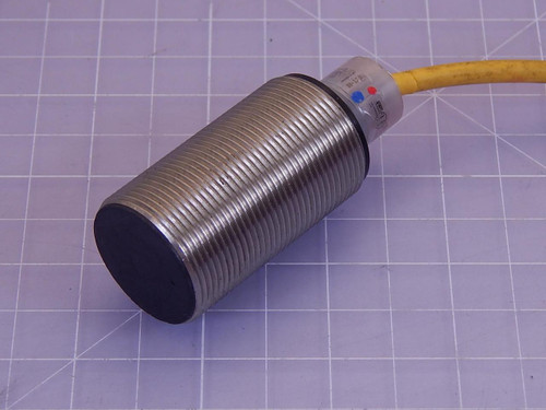 Eaton E57LAL30T110SPY1 Proximity Sensor T95928 For Sale