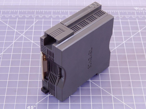 Keyence KV-R1A, 8137855 I/O Distribution Module T97706 For Sale