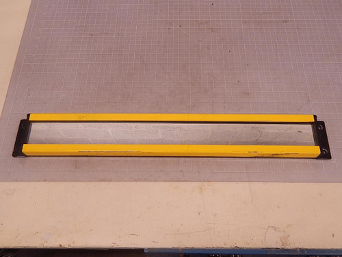 STI MINIFLEX 42326-05 COMMERCIAL LIGHT CURTAIN REFLECTOR MIRROR T98275 STI MINIFLEX 42326-05 COMMERCIAL LIGHT CURTAIN REFLECTOR MIRROR T98275