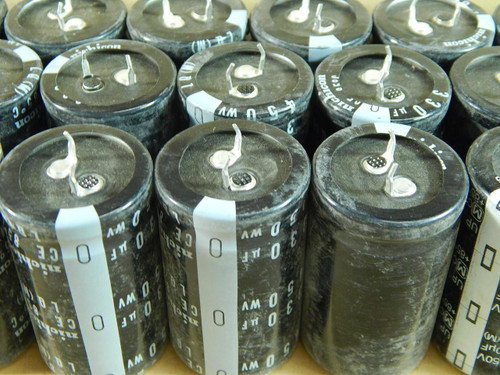 Lot of 41 Nichicon Capacitors 330 uF 450 WV 85° C T104151 For Sale