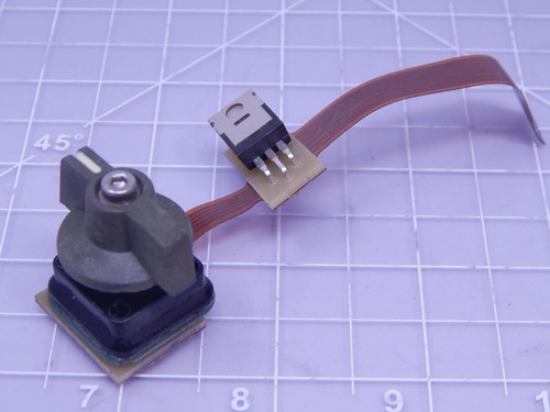 2100004 issD Flexible Panel Connector Assembly T116811 For Sale