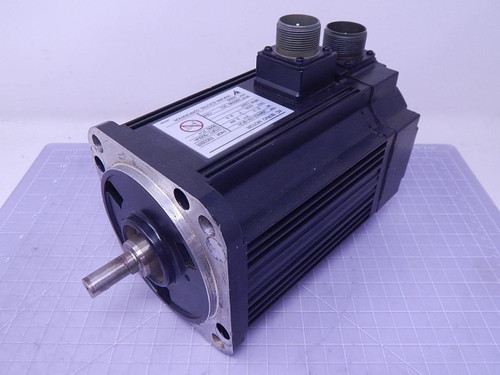 Yaskawa Electric USAMED-03-SF21 AC Servo Motor 0.3 kW, 1000 RPM, 3.0 A T117418 For Sale