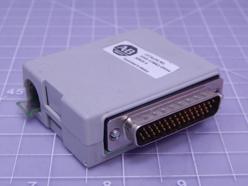 Allen Bradley 2090-U3BB2-DM44 Series A Breakout Board T119583 For Sale