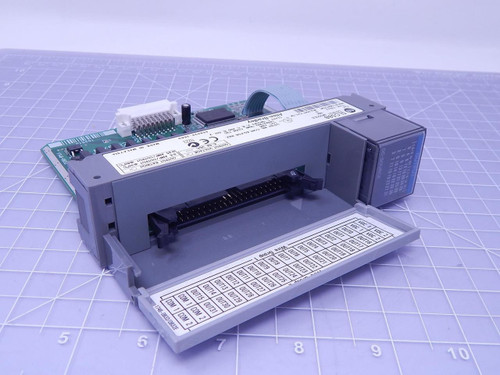 Allen Bradley 1746-OB32 Ser D SLC500 Output Module T120713 For Sale