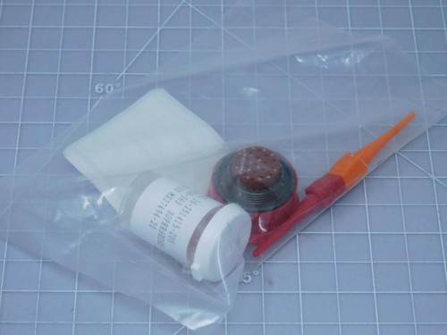 Amphenol MS27473T14B18P Circular MIL Spec Connector 18P SZ 14 PLUG T126937 For Sale