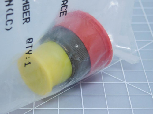 Amphenol D38999/26JD35SN-LC Circular MIL Spec Connector 37P SZ 15 PLUG T127043 For Sale