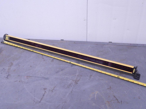 Banner SLSR30-900Q8 Light Curtain Screen Receiver 24 VDC T126556 For Sale