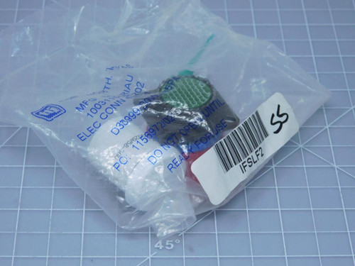 Souriau D38999/20WE35PA Circular MIL Spec Connector 55P FM SZ 17 PIN T126847 For Sale