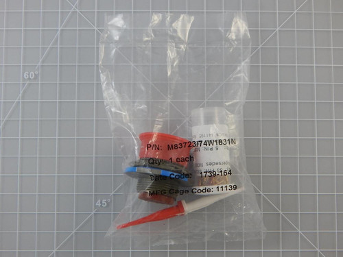 Amphenol M83723/74W1831N    Circular MIL Spec Connector JAM NUT REC BAYONET 31P SIZE 18 For Sale