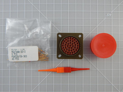 Deutsch D38999/20JG41PN    Circular MIL Spec Connector SQUARE FLANGE RECEPTACLE w/ Contacts For Sale