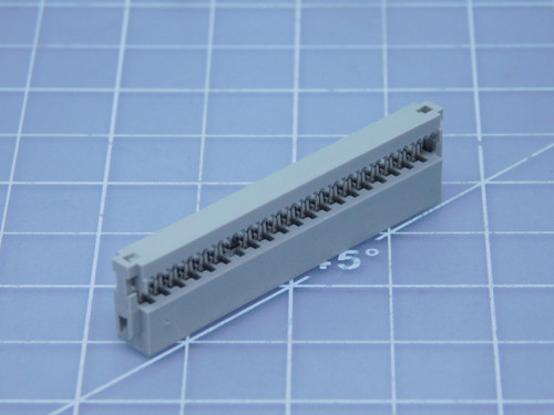 Lot of 1000 Berg 71602-341L    Connectors For Sale