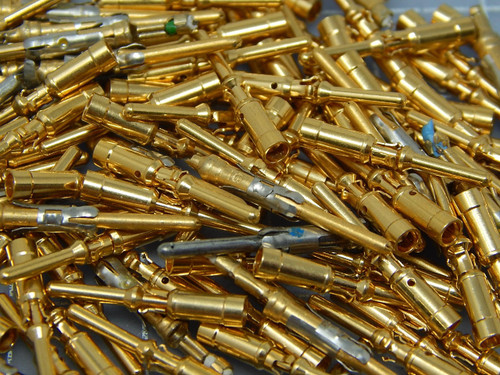 Lot of 500 Positronic 9912100 MC116N Connectors For Sale