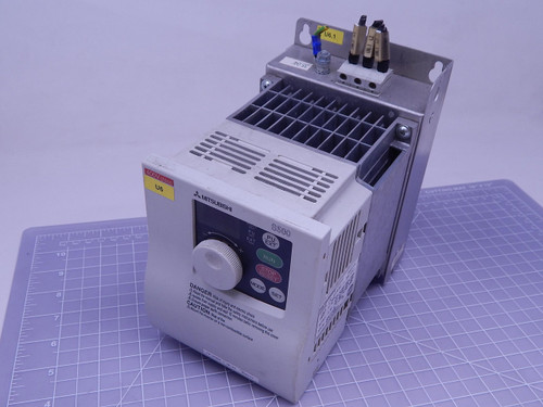 Mitsubishi FR-S540E-1. 5K-EC S500   Inverter Drive 1.5 kW w/ FFR-S540-8A-RF100 Three Phase RFI Filter For Sale