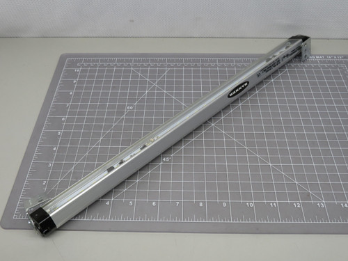 Banner WLS28-2XW430XQ  LED Worklight, Linear Strip For Sale
