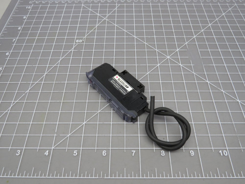 Keyence FS-V33  Fiber Optic Sensor Amplifier For Sale