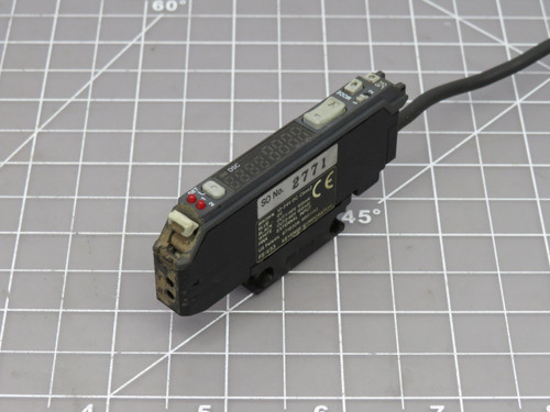 Keyence FS-V33  Fiber Optic Sensor Amplifier For Sale