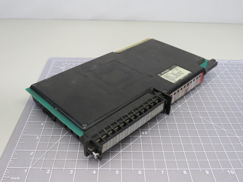 Square D HOM-221  Sy/Max Class 8030 Output Module For Sale