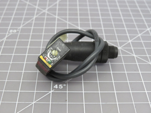 Omron  E3S-AD63  Photoelectric Sensor Switch 10-30VDC For Sale Omron  E3S-AD63  Photoelectric Sensor Switch 10-30VDC For Sale