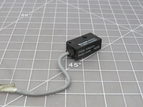 Baumer FHDK 10N3101  Diffuse Sensor For Sale