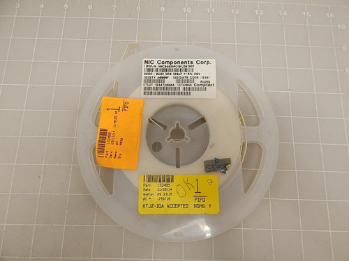 LOT OF 5558 NIC NMC0402NPO101J50TRPF CERAMIC CAPACITORS T72499 LOT OF 5558 NIC NMC0402NPO101J50TRPF CERAMIC CAPACITORS T72499