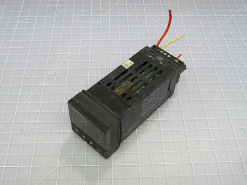 Newport 3320709 i1653 Temperature Controller For Sale
