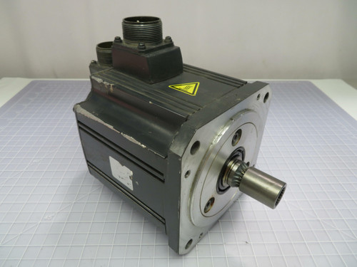 Mitsubishi HC-SF153X-S2  AC Servo Motor 3000r/min   For Sale