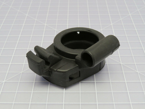 Lot of 39  4240-01-260-8699 5-1-1009 Cover Outlet Valve  For Sale