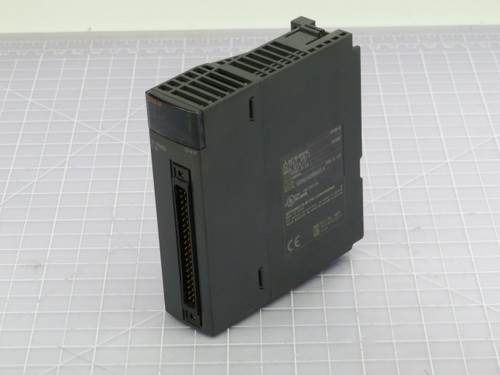 Mitsubishi QY41P  Output Module 12/24VDC 0.1A   For Sale