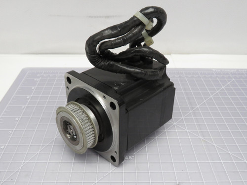 YASKAWA SGMPH-04AAA-FJ21 AC SERVO MOTOR T168090