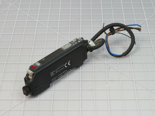 Keyence FS-V31  Fiber Optic Sensor  For Sale