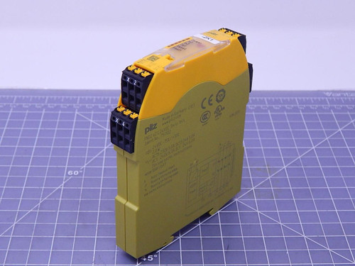 PIIZ PNOZ S2 C 751102 SAFETY RELAY T107251