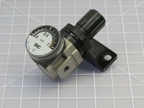 SMC AR10-M5BG G27-10-R1 Regulator w Pressure Gauge  For Sale
