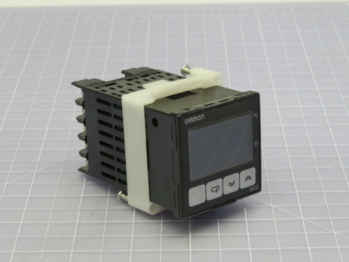 Omron  E5CZ E5CZ-O2MT Temperature Controller  For Sale