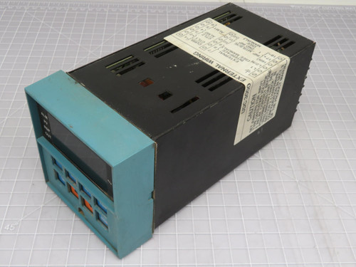 Honeywell  DC3002-0-00A-2-00-0111 51-51-25-07 Universal Digital Controller  For Sale