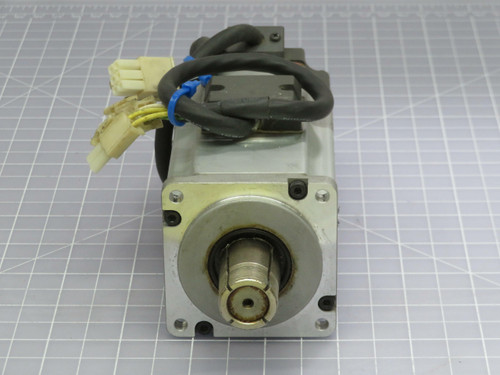 Panasonic MSMD042P1D  AC Servo Motor 106 V 2.6 A  For Sale