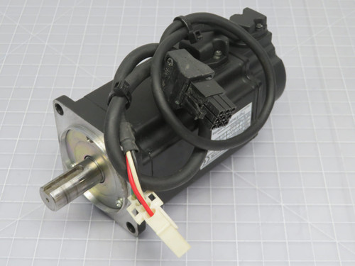 Fuji  GYS401DC2-T2A  AC Servo Motor  For Sale