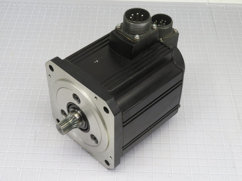 Mitsubishi  HC-SFS153X-S2  Servo Motor 3AC 131V 8.6 Amp  For Sale
