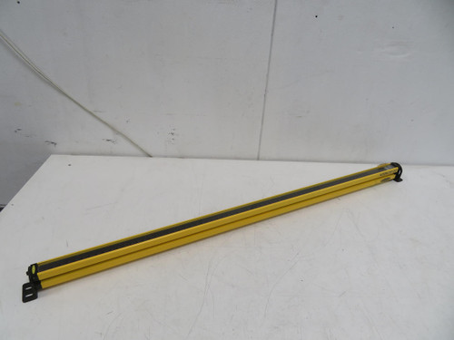 Banner  SLSVAR30-1050Q8  LSVAR30-1050Q8 EZ-Screen receiver  For Sale