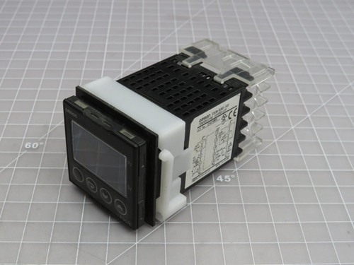 Omron  E5CN-R2MT-500  Temperature Controller   For Sale