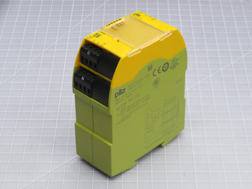 Pilz  PNOZ s10   Safety Relay  For Sale
