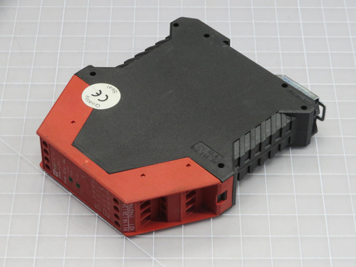 Telemecanique  XPSAC5121 XPS-AC Safety Relay  For Sale