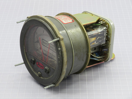 Dwyer  3020C  0-20 Pressure Gauge  For Sale Dwyer  3020C  0-20 Pressure Gauge  For Sale