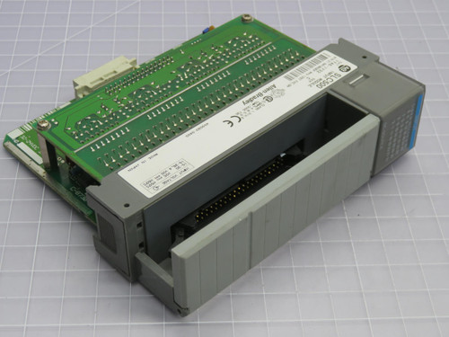 ALLEN BRADLEY 1746-1V32 SLC500 INPUT MODULE T219430