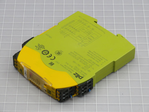 PILZ  PNOZ S2C 24VDC 3N/ O 1N/C  SAFETY RELAY  For Sale