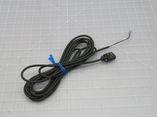 Lot of 2 OMRON  E3T-FT12  SENSOR  For Sale