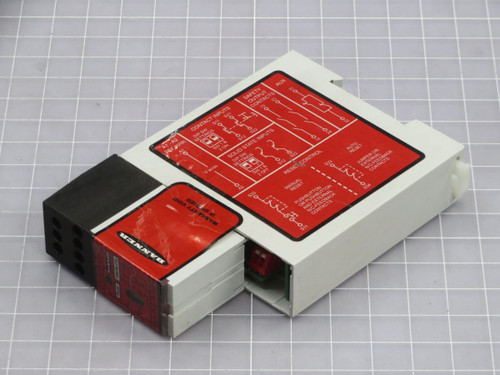 BANNER  UM-FA-11A  SAFETY RELAY MODULE  For Sale