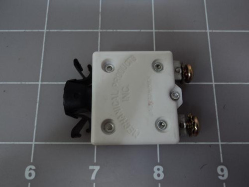 CASE OF 100 MECHANICAL PRODUCTS SNAP ACTION 10 AMP 250 VOLTS CIRCUIT BREAKERS