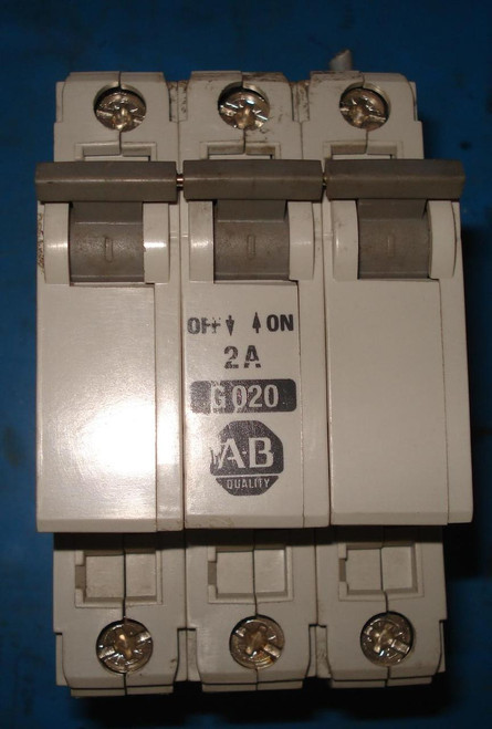 ALLEN BRADLEY 1492-CB3 G020 3 POLE BREAKER T5839 ALLEN BRADLEY 1492-CB3 G020 3 POLE BREAKER T5839